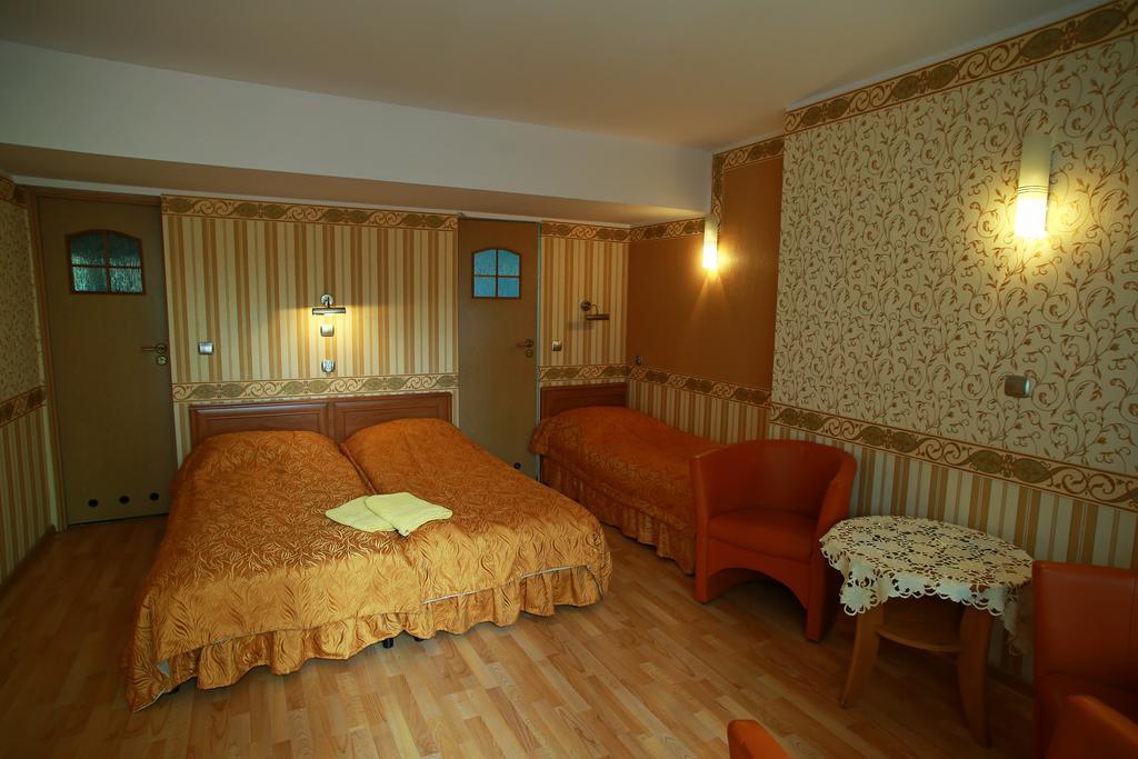 Abwentur Pokoje Gdansk Ngoại thất bức ảnh